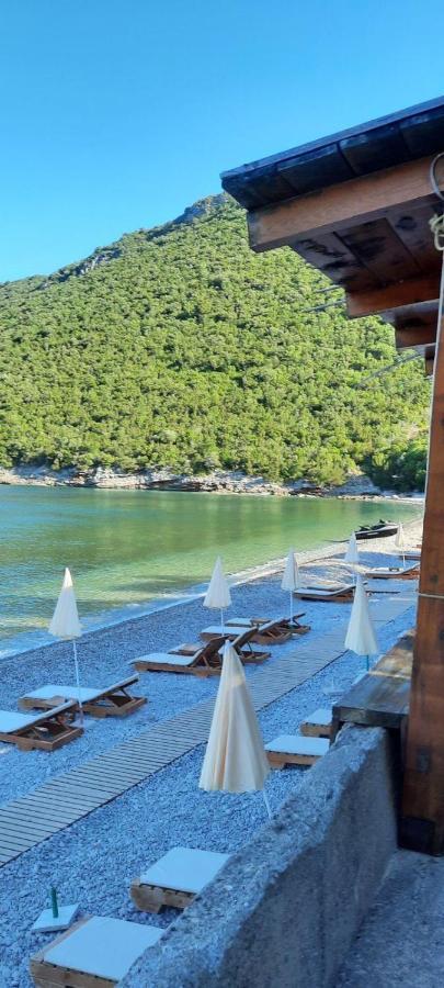 Apartmani Roganovic Luštica Εξωτερικό φωτογραφία