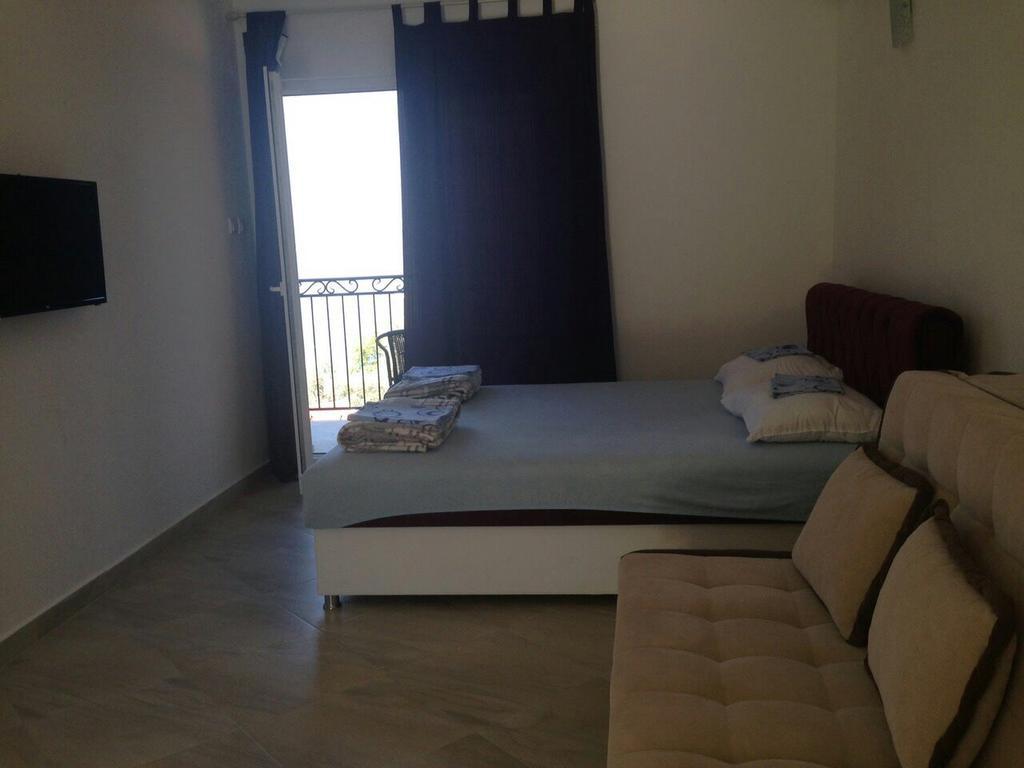 Apartmani Roganovic Luštica Εξωτερικό φωτογραφία