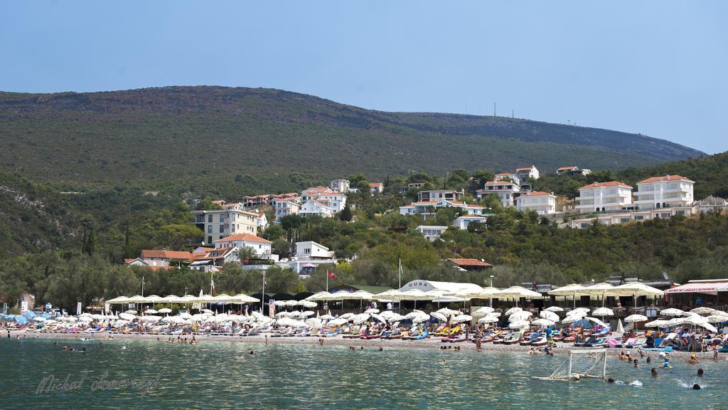 Apartmani Roganovic Luštica Εξωτερικό φωτογραφία