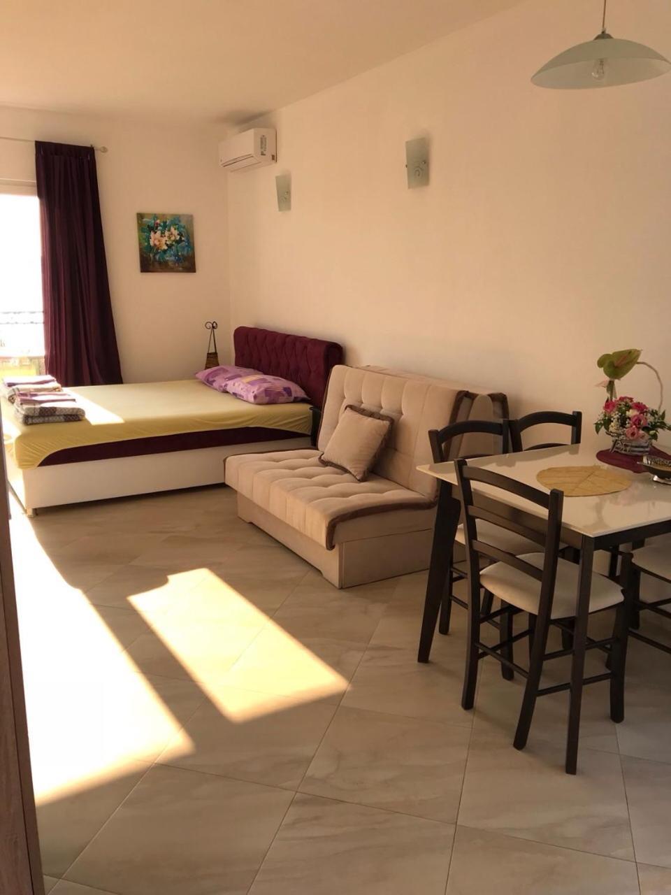 Apartmani Roganovic Luštica Εξωτερικό φωτογραφία