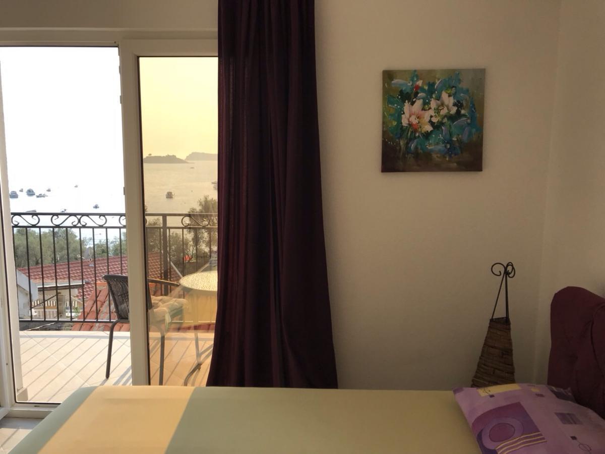 Apartmani Roganovic Luštica Εξωτερικό φωτογραφία